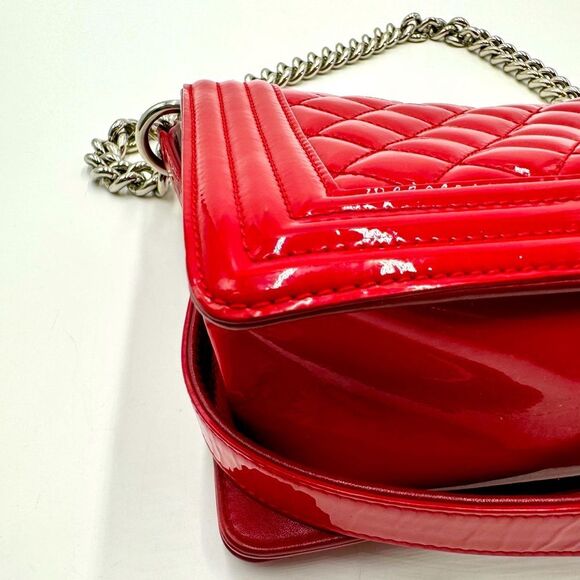 Chanel Boy Red Plexiglass Quilted Matelasse Patent Leather Med Shoulder Bag Ex++ - Picture 6 of 16